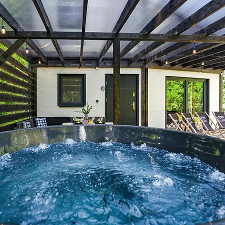 Ale Jazz W Cenie Jacuzzi I Basen Semesterbostad *